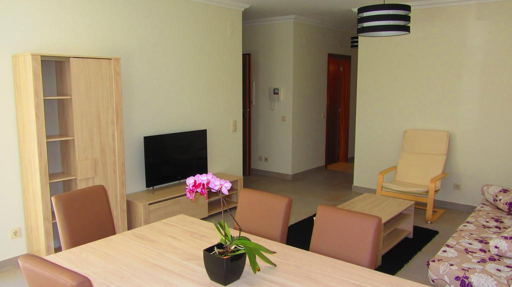 Apartamentos Patio Da Aldeia Armação de Pêra Dış mekan fotoğraf